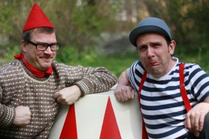 Familjelördag: Jag vill ha min hatt